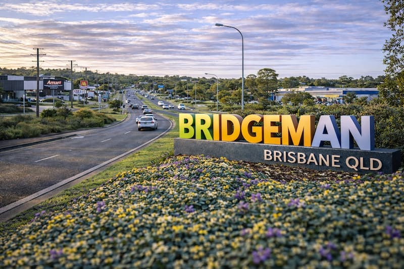 Bridgeman Downs Suburb